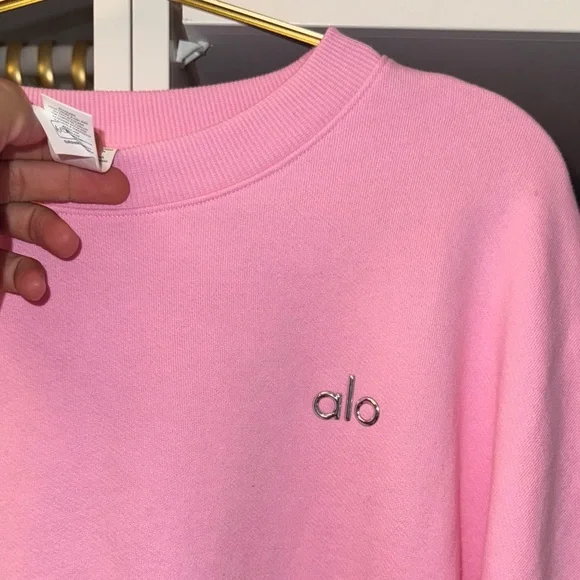 試着のみ ALO Cropped Accolade Crewneck ピンク S 🎀ALO Yoga Pink